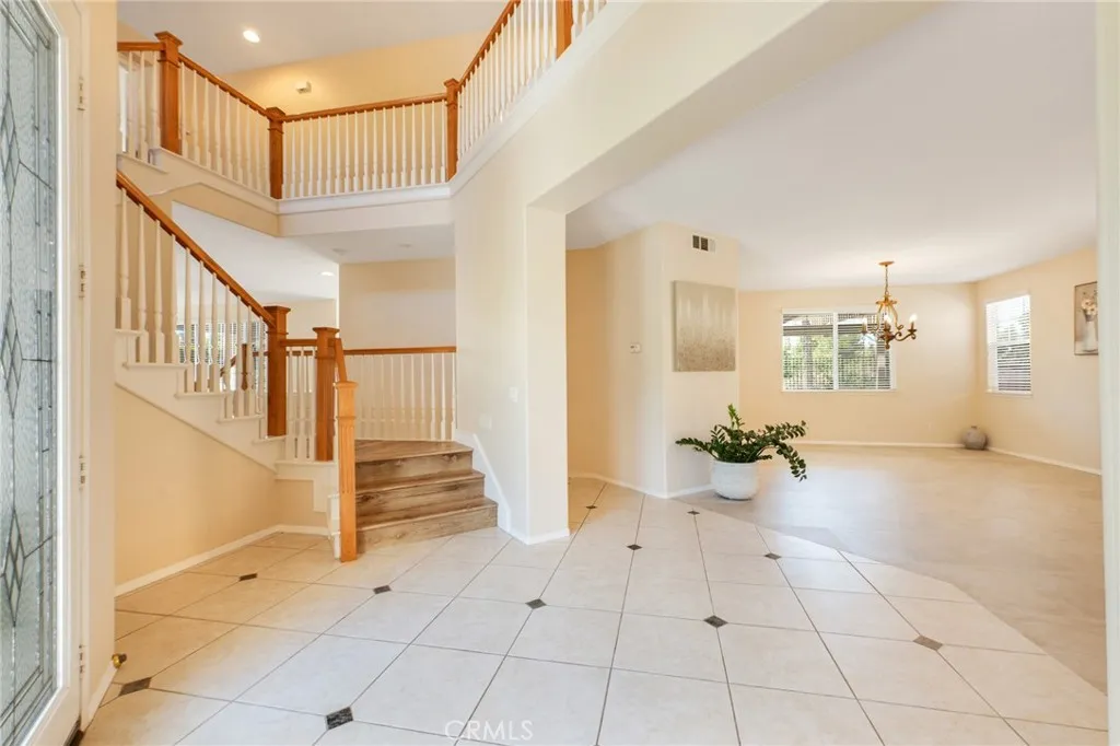 45339 Tiburcio Temecula CA 92592 - Welcoming Entry