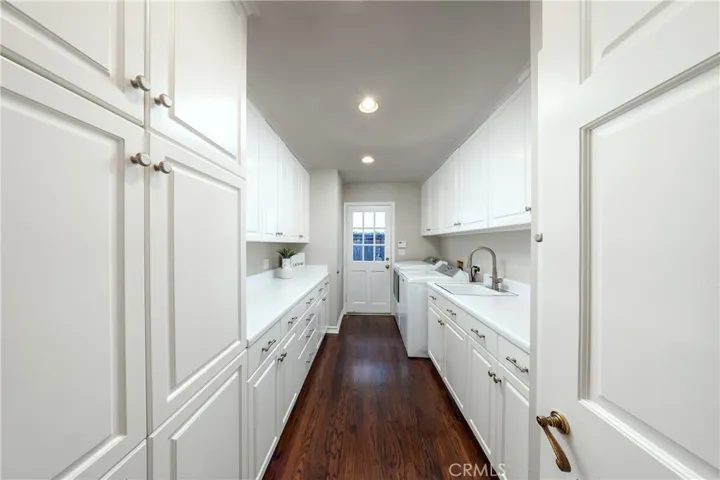 877 Sandcastle Drive, Corona Del Mar, California 92625