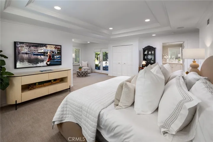 877 Sandcastle Drive, Corona Del Mar, California 92625
