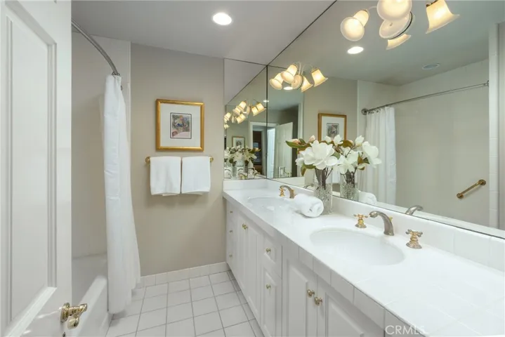 877 Sandcastle Drive, Corona Del Mar, California 92625