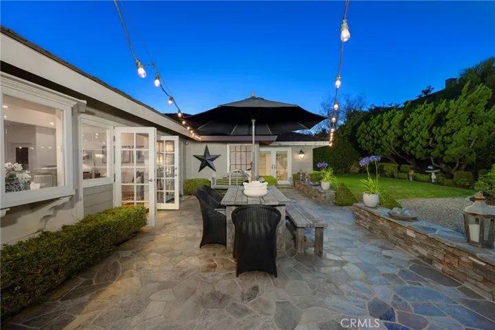 877 Sandcastle Drive, Corona Del Mar, California 92625