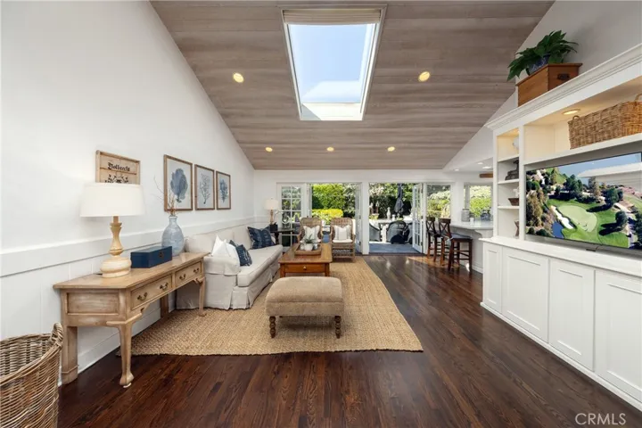 877 Sandcastle Drive, Corona Del Mar, California 92625