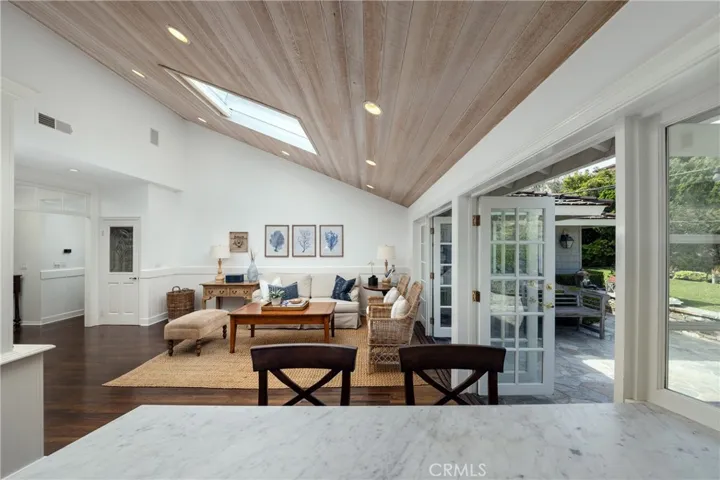 877 Sandcastle Drive, Corona Del Mar, California 92625
