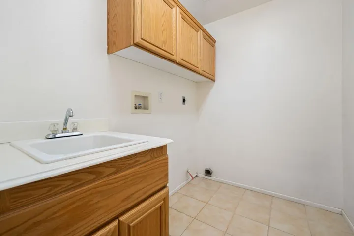 32-web-or-mls-KPMilan_OPMG_0626_032