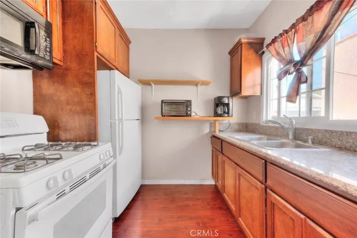 Kitchen - Unit 1031