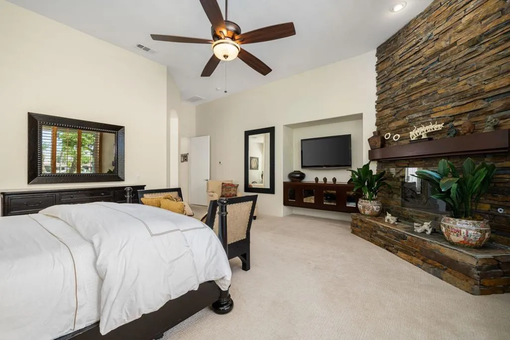 49-web-or-mls-JSWingedFoot_OPMG_0626_049