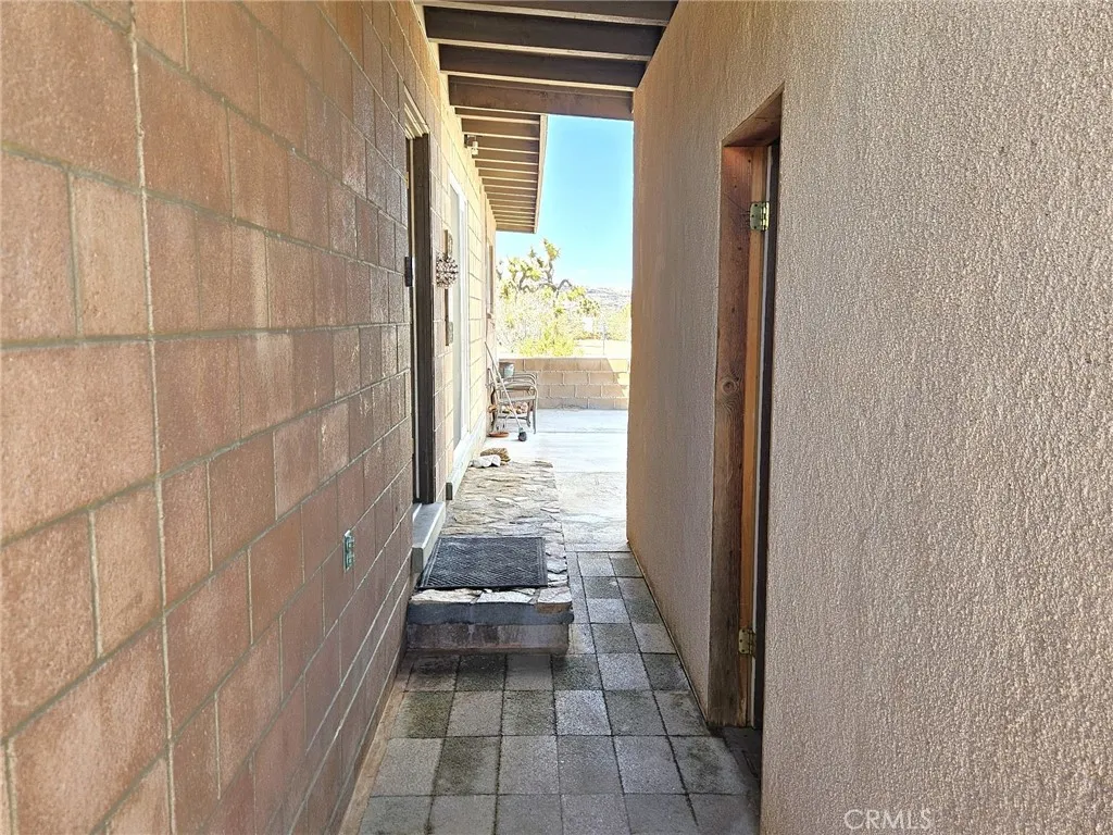 57492 Onaga, Yucca Valley, California 92284 — photo 5