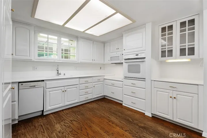 1740 Tam O’shanter Road 1a, Seal Beach, California 90740