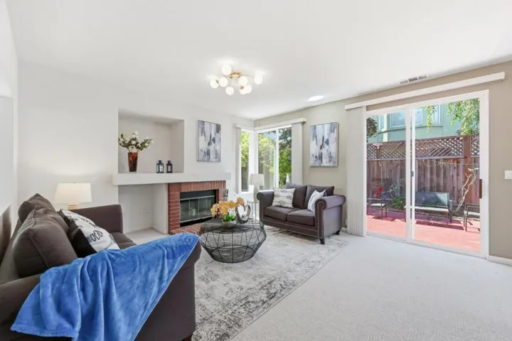 17 Miranda Court, Alameda, California 94502