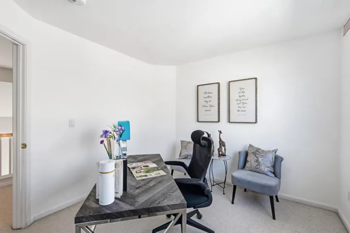 17 Miranda Court, Alameda, California 94502