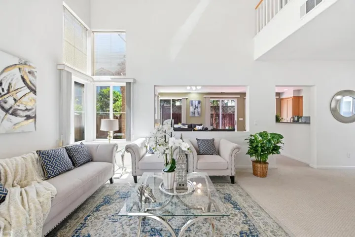 17 Miranda Court, Alameda, California 94502