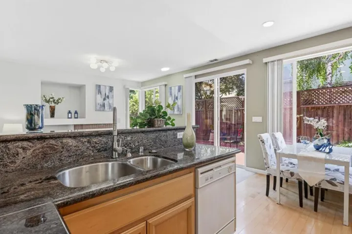 17 Miranda Court, Alameda, California 94502