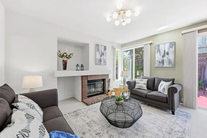 17 Miranda Court, Alameda, California 94502