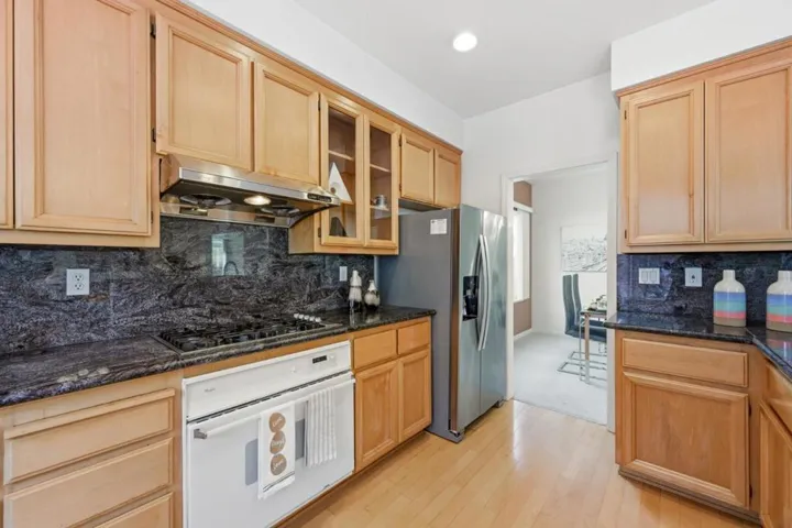 17 Miranda Court, Alameda, California 94502