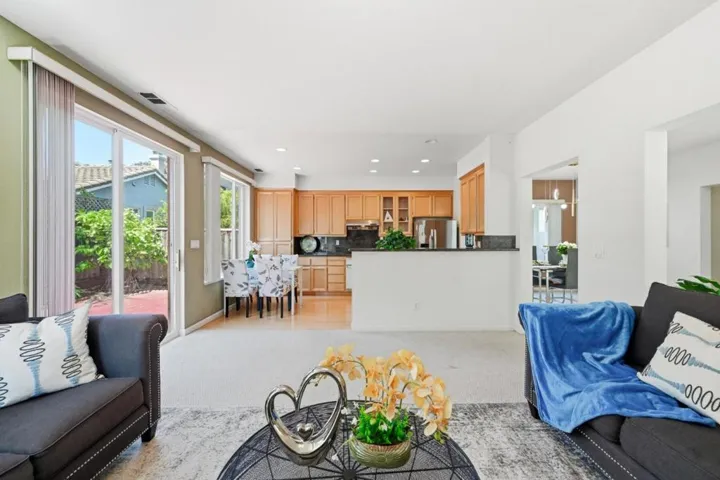 17 Miranda Court, Alameda, California 94502
