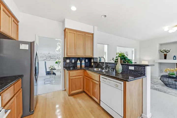 17 Miranda Court, Alameda, California 94502