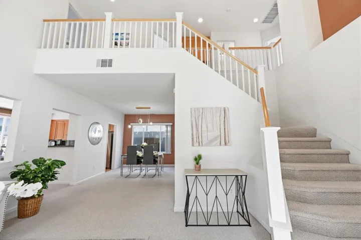 17 Miranda Court, Alameda, California 94502