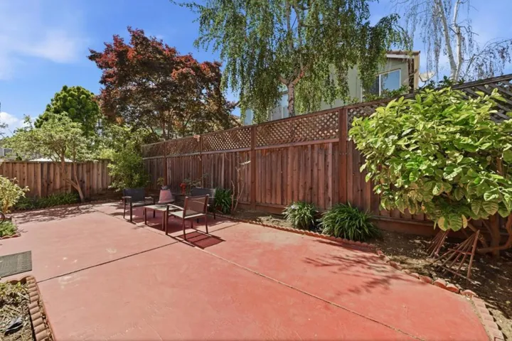 17 Miranda Court, Alameda, California 94502