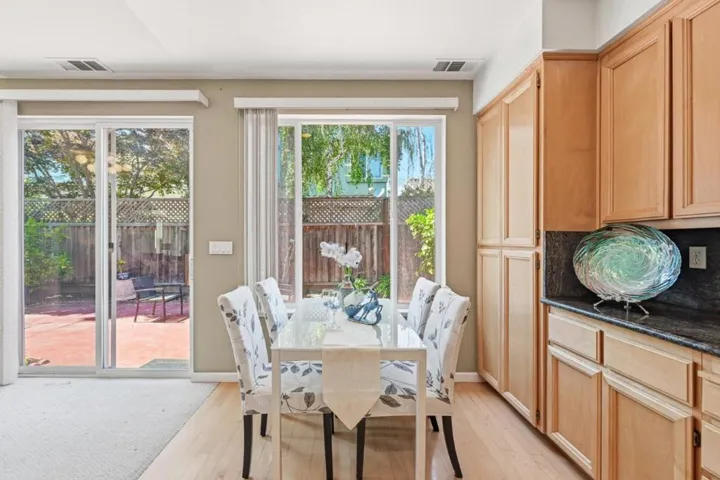 17 Miranda Court, Alameda, California 94502