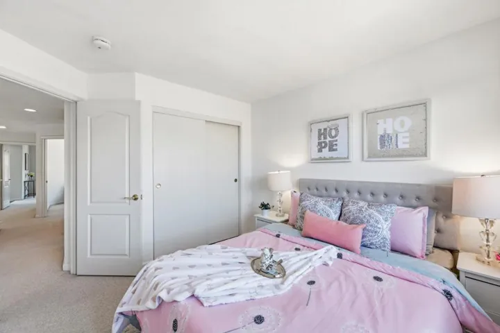 17 Miranda Court, Alameda, California 94502