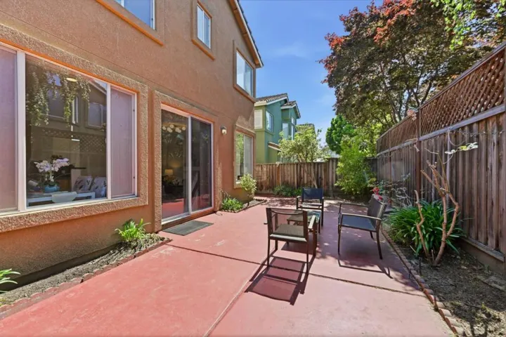 17 Miranda Court, Alameda, California 94502
