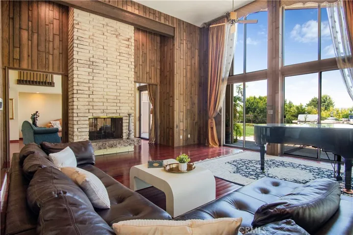 1001 W Las Palmas, Fullerton, California 92835