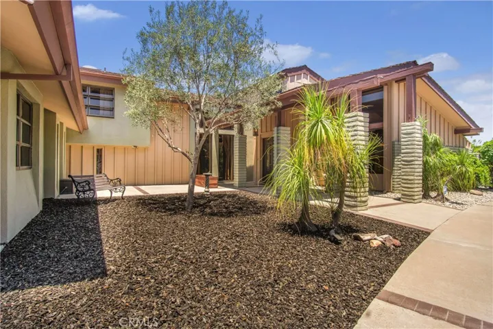 1001 W Las Palmas, Fullerton, California 92835