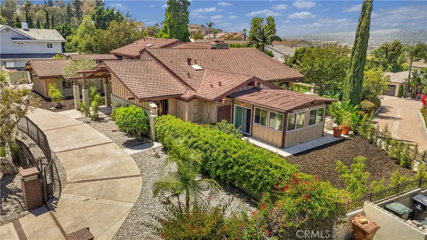 1001 W Las Palmas, Fullerton, California 92835