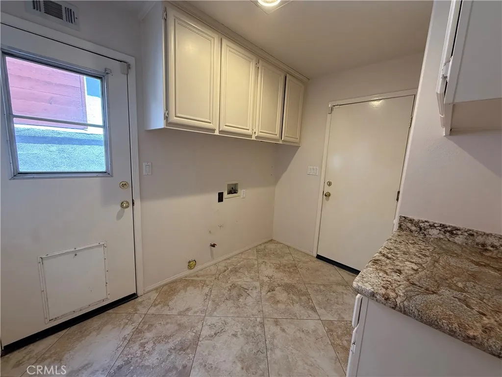 Downstairs Laundry Room