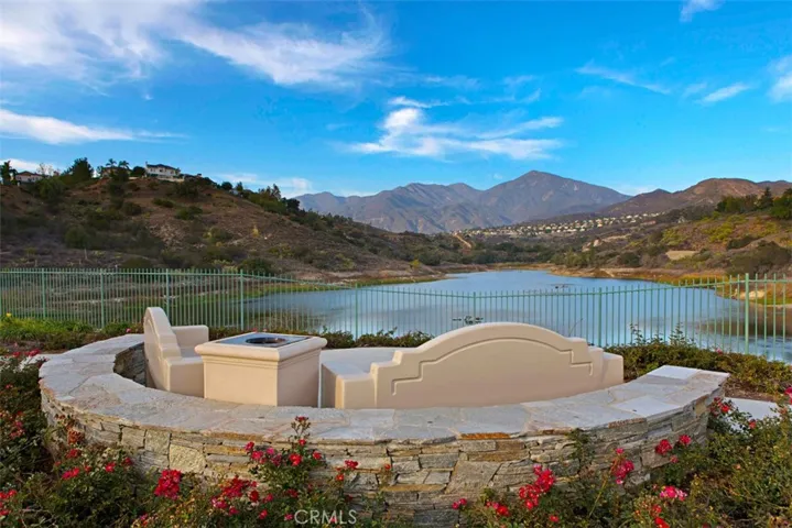 Amenities - Views of the Reservoir