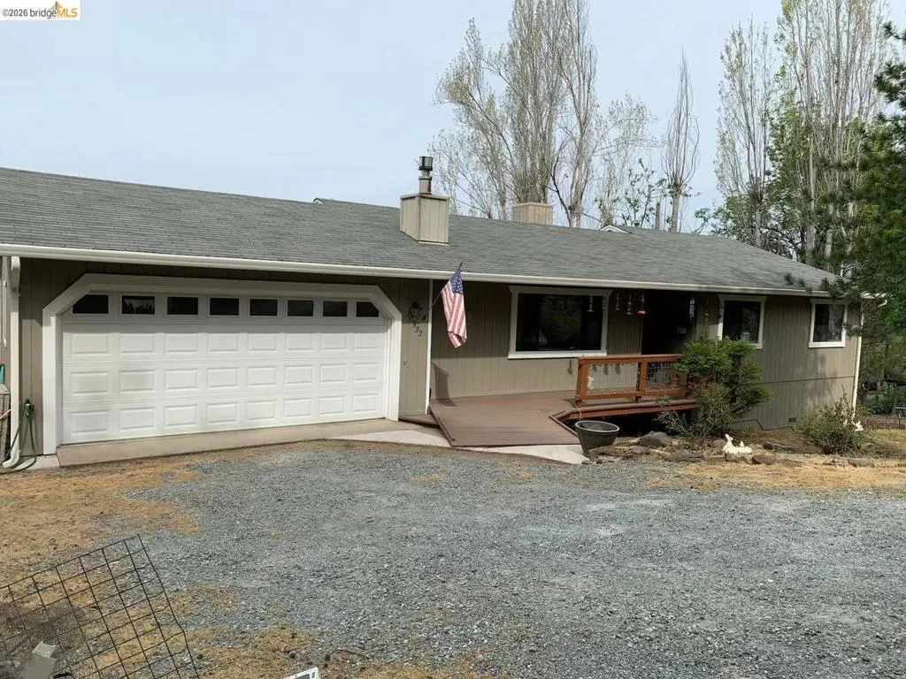 20532 Charlotte Ct