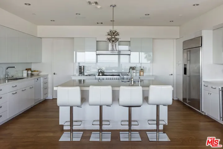 1815 N Crescent Heights Boulevard, West Hollywood, California 90069
