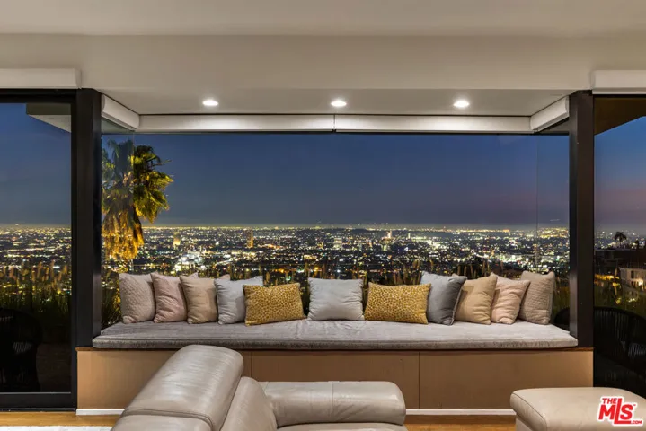 1815 N Crescent Heights Boulevard, West Hollywood, California 90069
