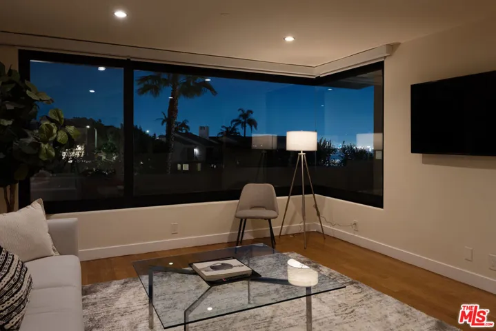 1815 N Crescent Heights Boulevard, West Hollywood, California 90069