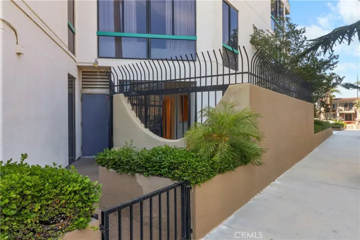 Private Entrance