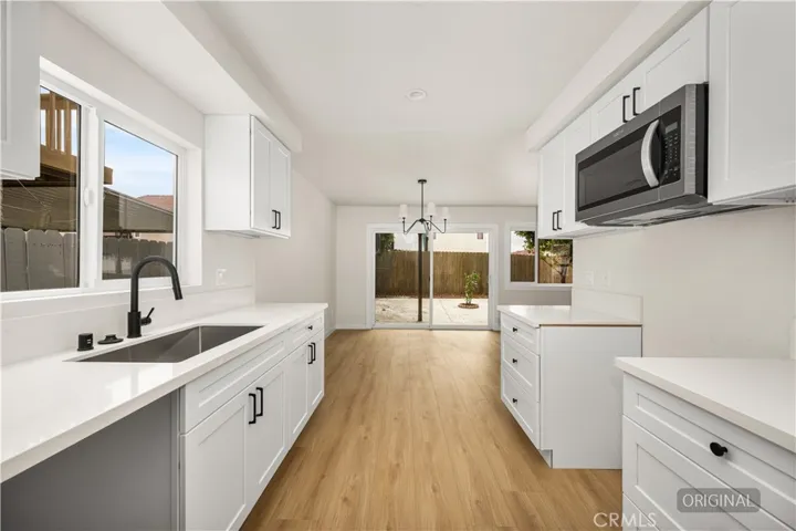 730 Grape Circle, Compton, California 90220