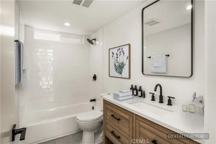730 Grape Circle, Compton, California 90220