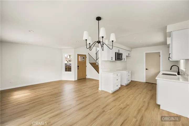 730 Grape Circle, Compton, California 90220