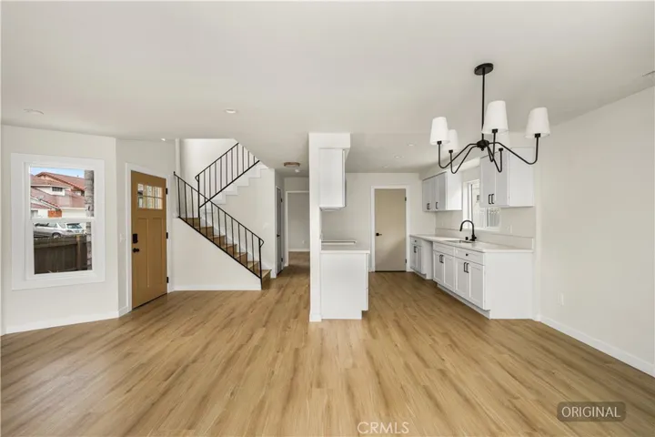 730 Grape Circle, Compton, California 90220