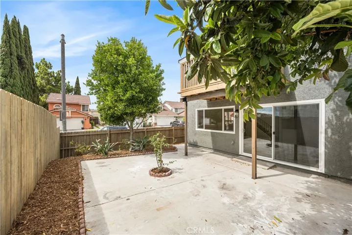 730 Grape Circle, Compton, California 90220