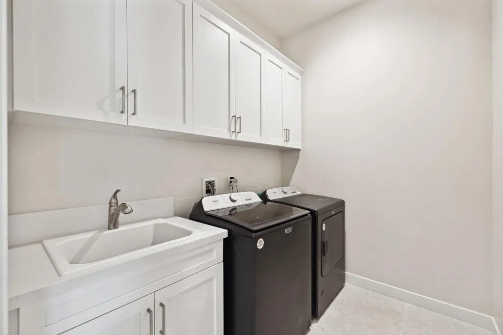 30-web-or-mls-8M4A4592