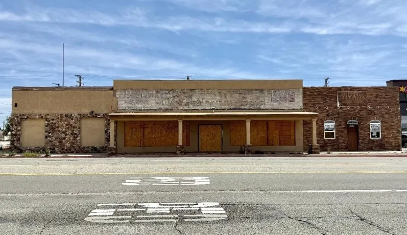 15952 Sierra Highway, Mojave, California 93501