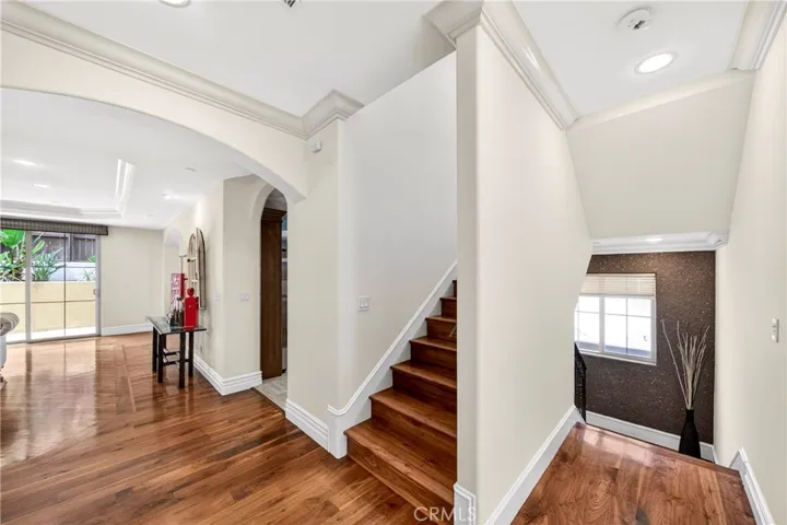 2nd floor - stairway entry to Living Room.