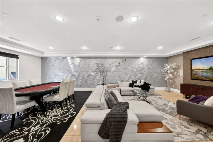 1st floor - entertainment room.