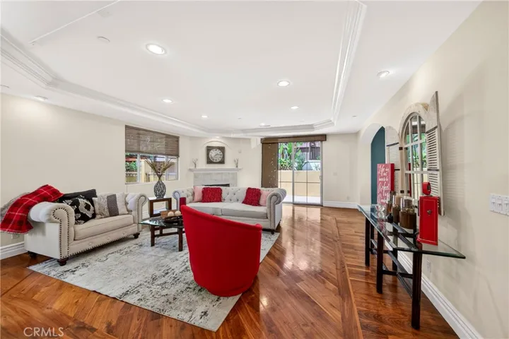 2nd floor - living room.