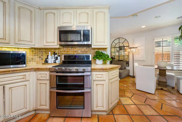 COTTONWOOD KITCHEN LV image (9)