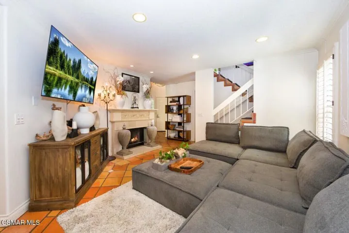 COTTONWOOD GROVE LIVING ROOM FIREPLACE