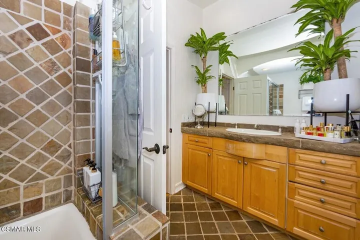 COTTONWOOD PRIMARY BATH 2