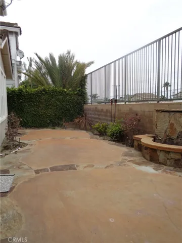 20904 Monarch Lane 27, Huntington Beach, California 92646