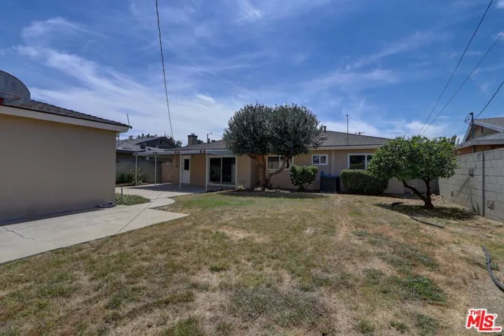 6840 Sausalito Avenue, West Hills, California 91307